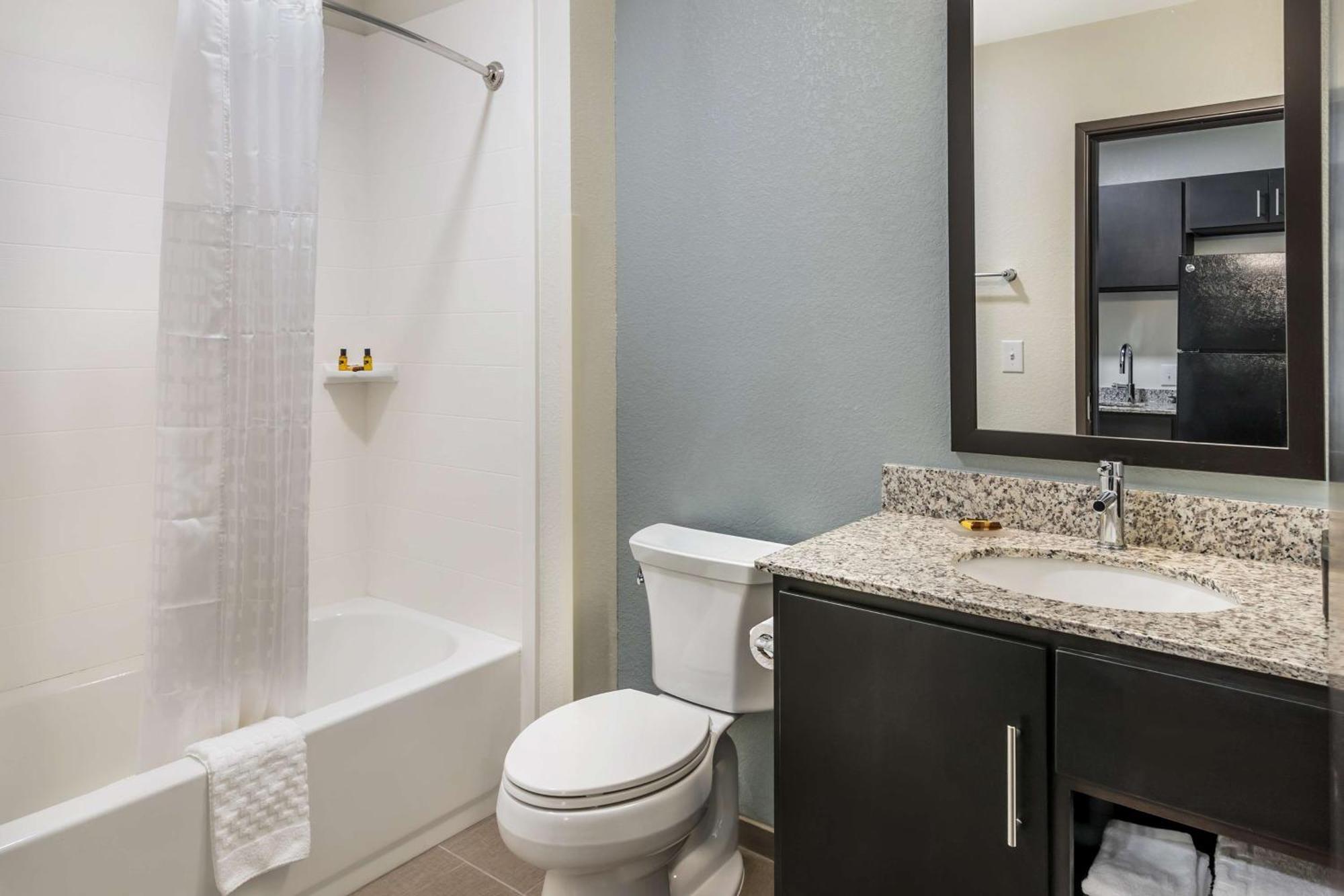Best Western Plus Bluffton/Hilton Head Hotel ภายนอก รูปภาพ
