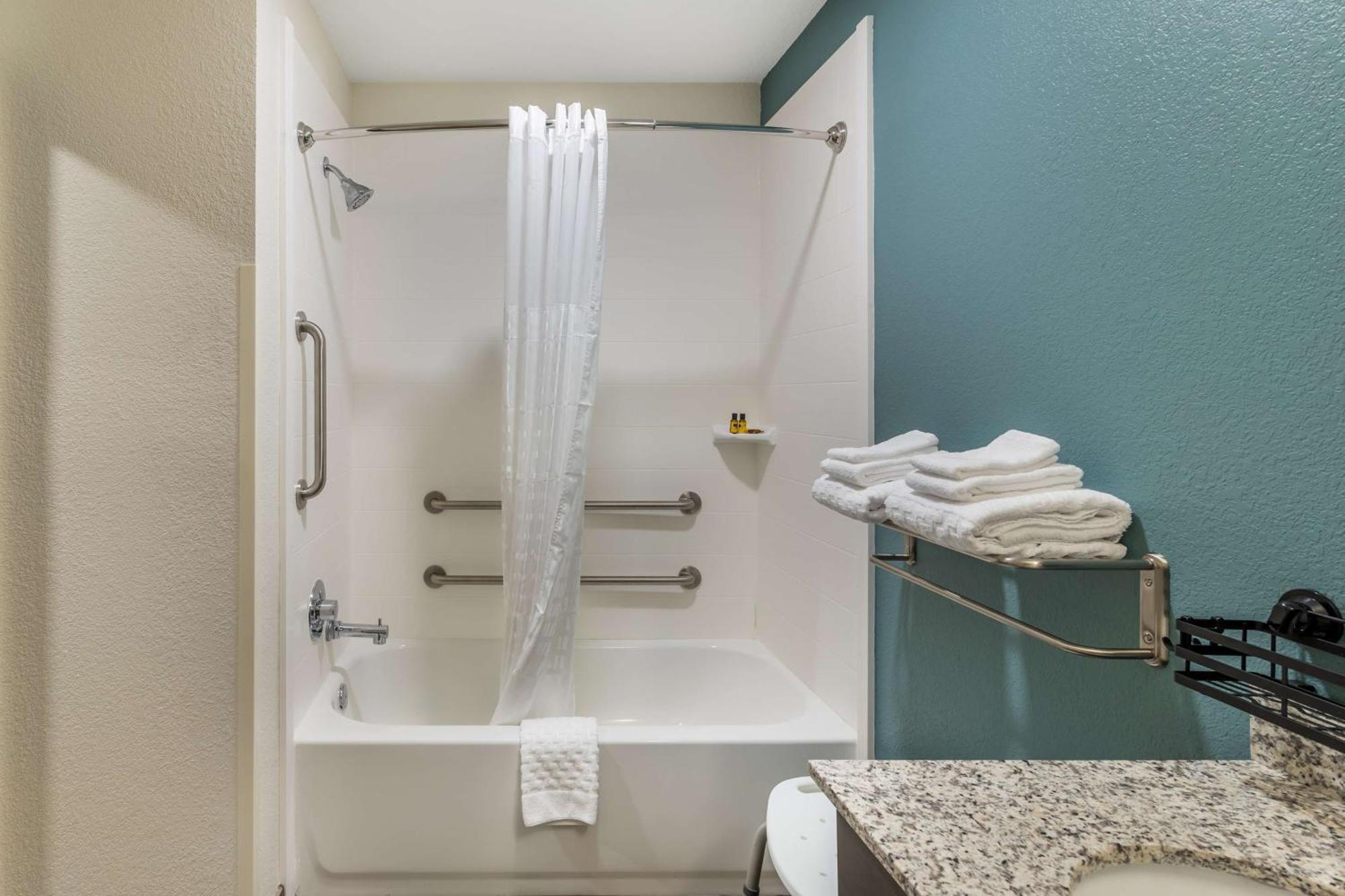 Best Western Plus Bluffton/Hilton Head Hotel ภายนอก รูปภาพ