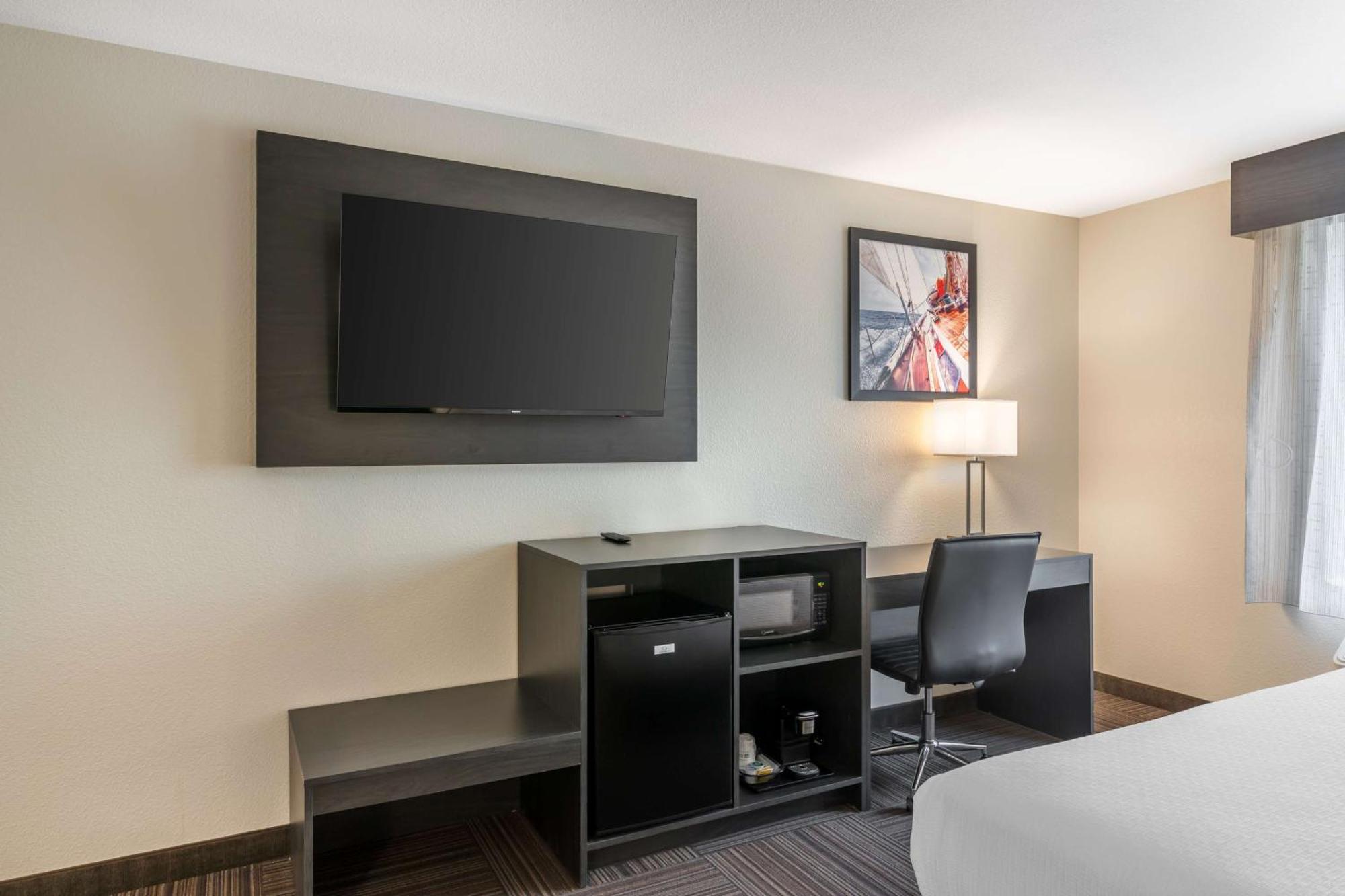Best Western Plus Bluffton/Hilton Head Hotel ภายนอก รูปภาพ