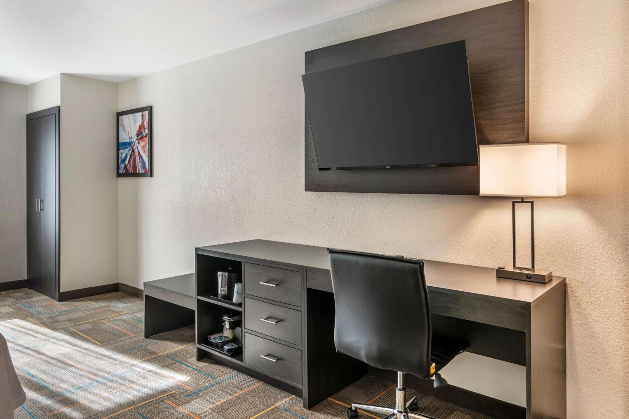 Best Western Plus Bluffton/Hilton Head Hotel ภายนอก รูปภาพ